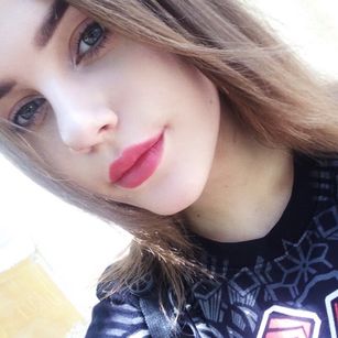 Model - Ashley Lee cum