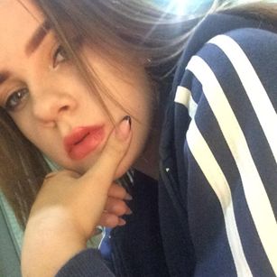 Model - Ashley Lee natural