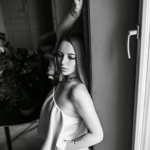 Model - LizaXSun deepthroat