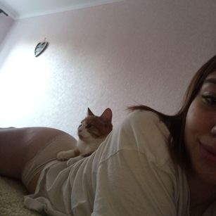 Model - BABY-on-FIRE blowjob