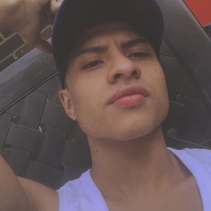 Model - santiago pulgarin ass