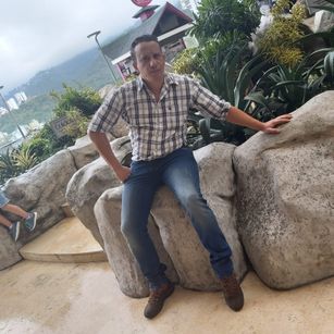 Model - Adam and Celestine curvy