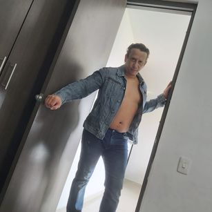 Model - Adam and Celestine BBW