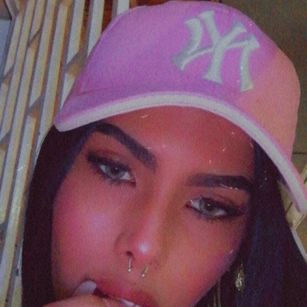 Model - lolacam sexy