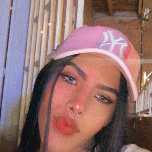 Model - lolacam girl