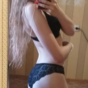 Model - Effie greatass