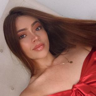 Model - Mileytabs ass