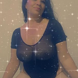 Model - chiquilorenz complaciente