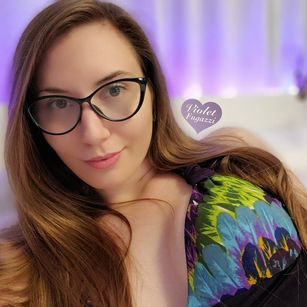 Model - VioletFugazzi joi