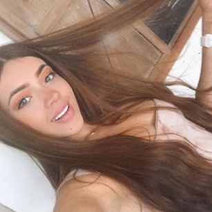 Model - Mileytabs ass