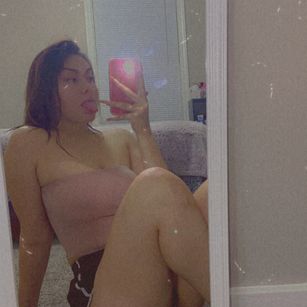 Model - YourNewSlave masturbation