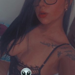 Model - samara love fetich