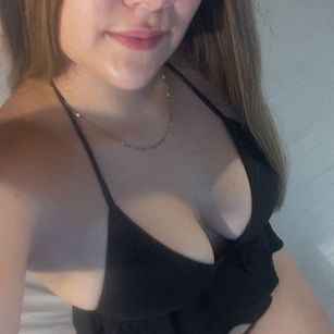 Model - Vaneli colombia