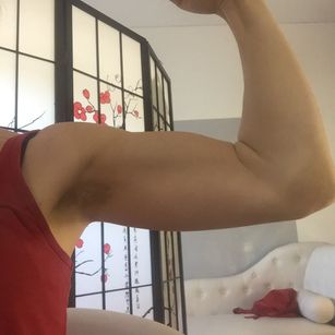 Model - AnnikaRose dominant