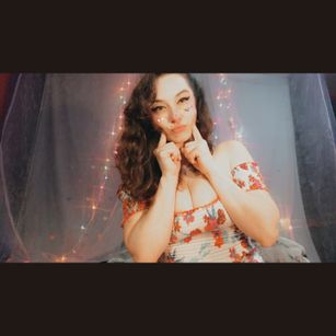 Model - FAThannah glasses