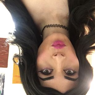 Model - Stephanie Lovell TS Trans