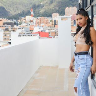 Model - Marian Santre pantyhose