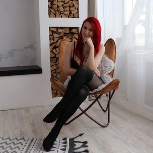 Model - Mary and Jenny LOVENSE