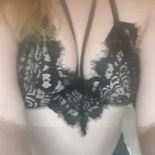 Model - BerriesNCream sexy