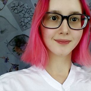 Model - Amomira dance