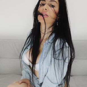 Model - Karol Meyer toys