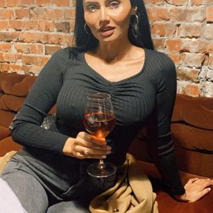 Model - Flavia McRoss longlegs