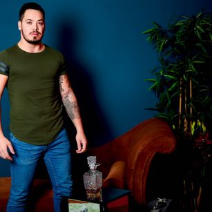 Model - ZackConnor masturbation