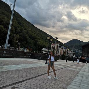 Model - Little Girl joi