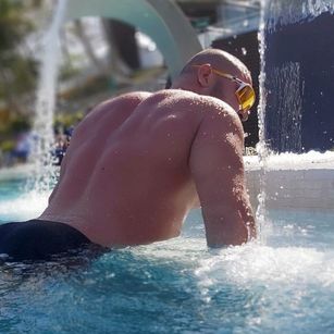 Model - john colman lindocuerpo