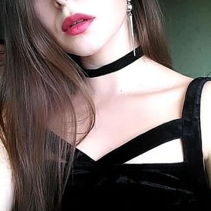 Model - AlinaRiders legs