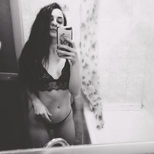 Model - AlinaRiders cum