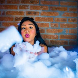 Model - Pocahonta_s latina