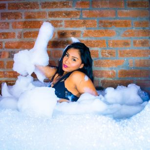 Model - Pocahonta_s slave