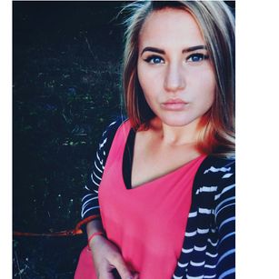 Model - DaryaBlueberry young