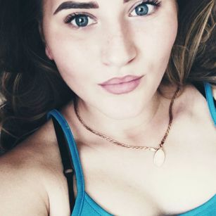 Model - DaryaBlueberry open