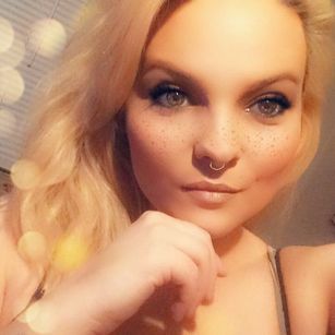 Model - Niyla Tarynn fetish