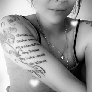 Model - Niyla Tarynn pussy