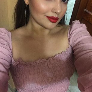 Model - IsCaroline girl