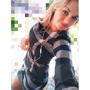 Model - SweetJulia play