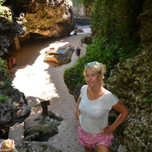 Model - Lady Thania natural