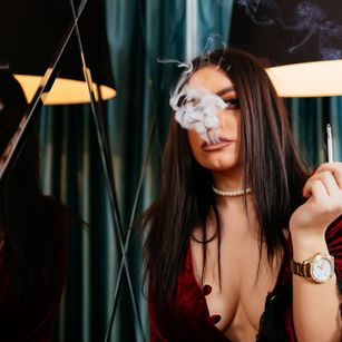 Model - Milla tag4lovense