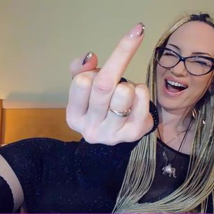 Model - BadassBitchX footfetish