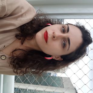 Model - Lori Lago italian