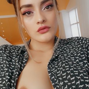 Model - Leslycat anal