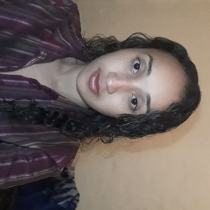 Model - Carolinajones dedos