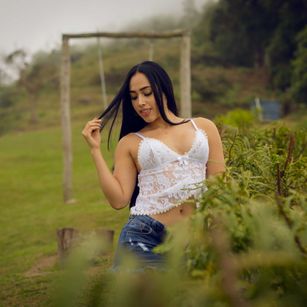 Model - kristenJones squirt