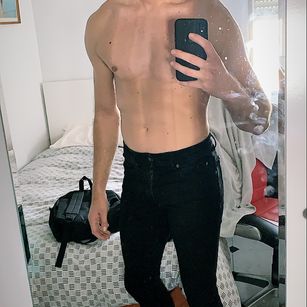 Model - Maxgunn5 sexy