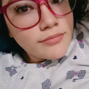 Model - Melanie Wonder Doblepene