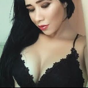 Model - Andressa Ferreira Simptica