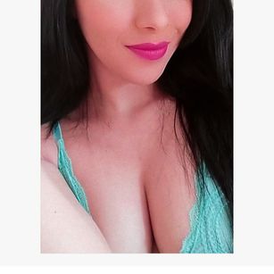 Model - Andressa Ferreira Carismtica